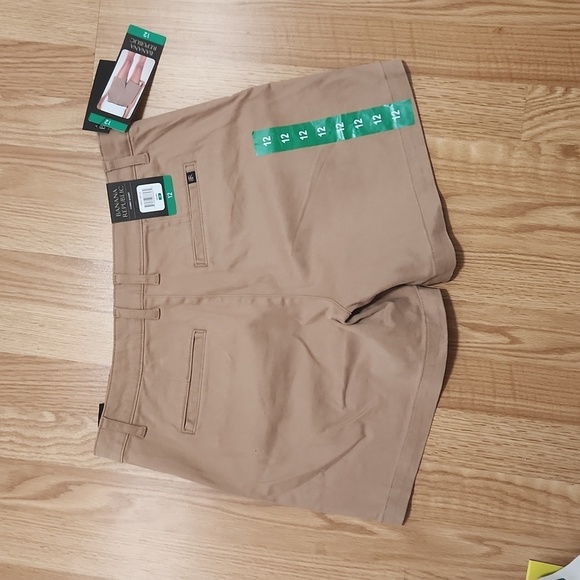 Banana Republic Ladies' Chino Short size 12 - Picture 7 of 10